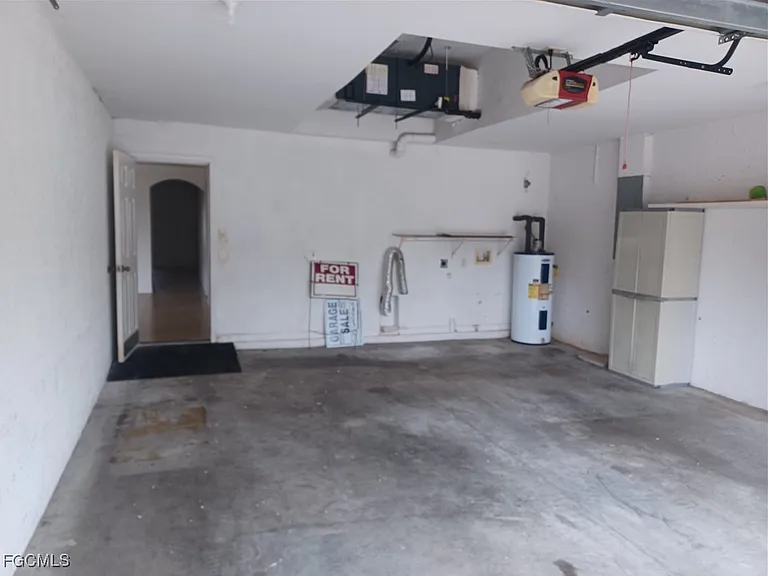 3020 SE Santa Barbara Pl — Photo 16