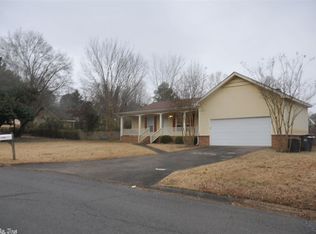 1 Boysenberry Ln, Searcy, AR 72143