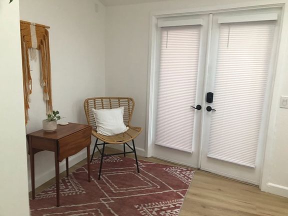 3rd image of 3929 Stanford Dr