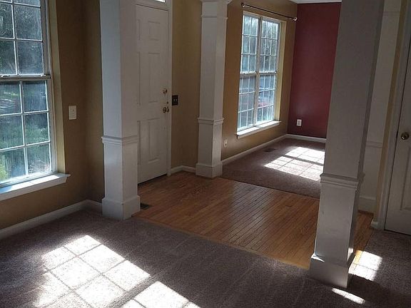 5th image of 14874 Buttonwood Ct