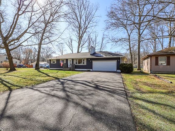 4th image of 17997 Hillcrest Dr