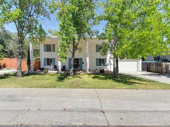 3rd image of 4318 Castleglen Way