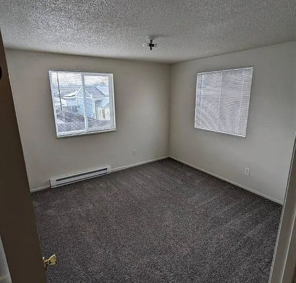 1872 Lincoln Dr #1872 — Photo 2