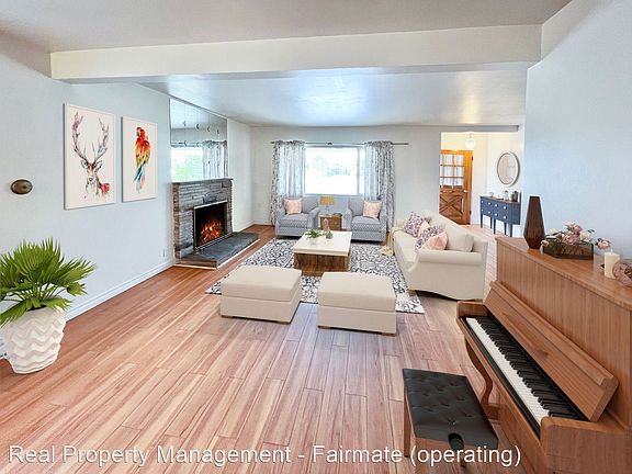 3rd image of 856 S Fenimore Ave