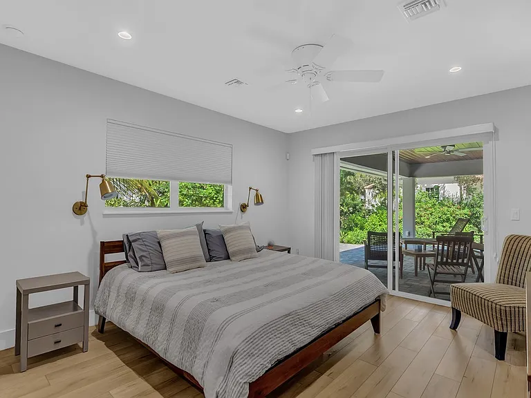 3902 Sabal Palm Dr — Photo 16