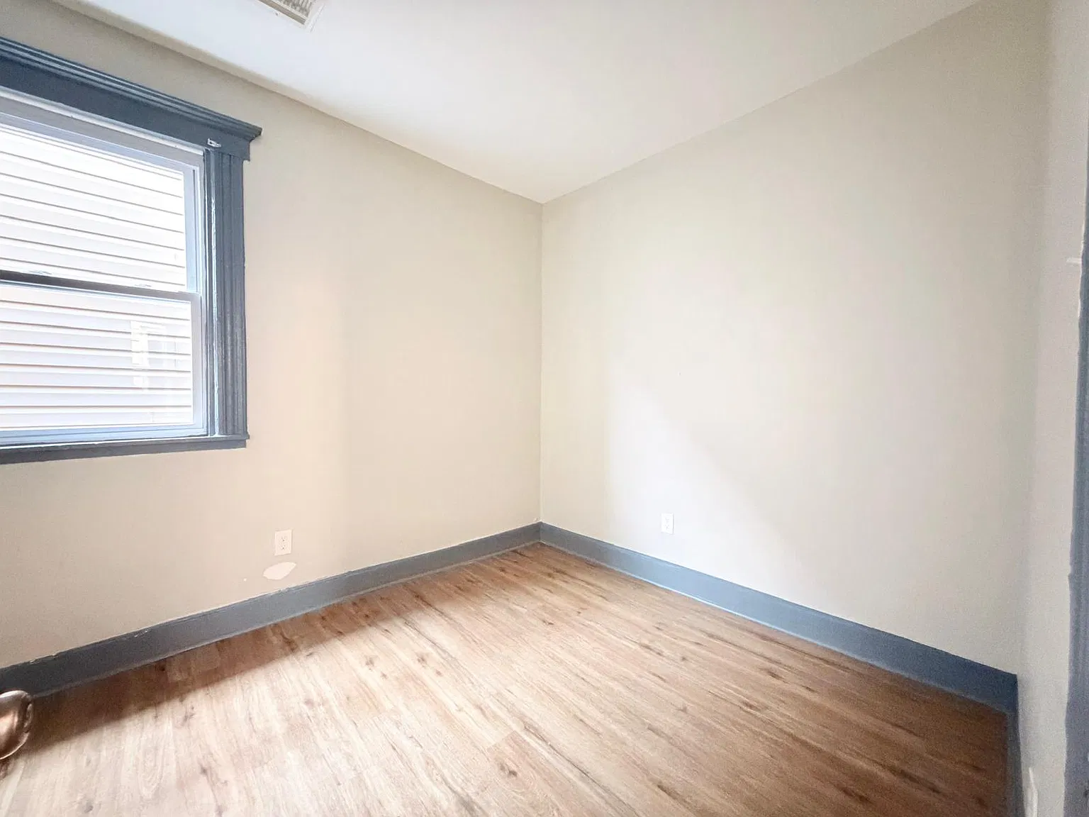 105 Wilkinson Avenue — Photo 4