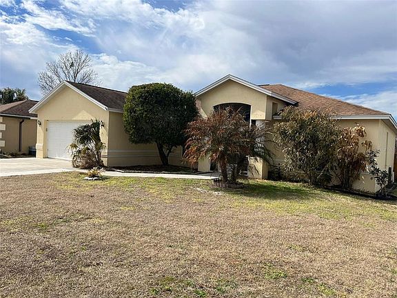 2nd image of 3549 Manor Loop