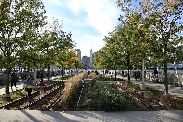 Rented by REAL New York | media 23