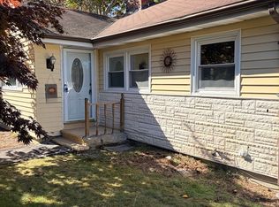 68 Ellisville Dr, Plymouth, MA 02360