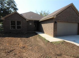 1117 Bales St, Cleburne, TX 76033