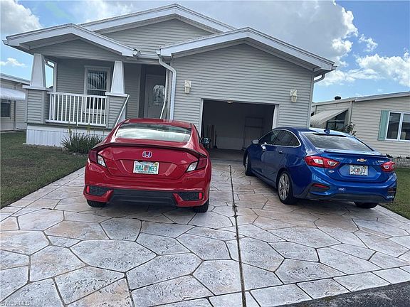 4th image of 12 Aquamarine AVE #12Q