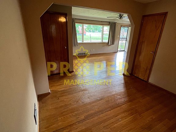 3rd image of 2509 Carnegie St