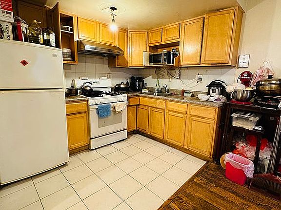 2nd image of 144-34 37th Ave #404