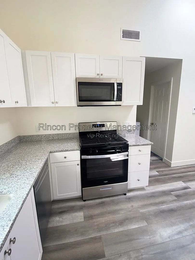 1 bed, 1.0 bath, 600 sqft, $2,450 — Photo 3