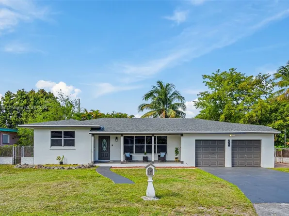 271 NW 140th St, Miami, FL 33168