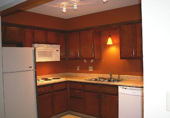 2nd image of 416 Holly Ln #13-16