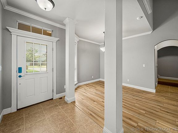 3rd image of 11411 N 132nd East Ave