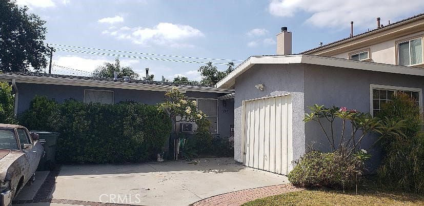 1st image of 10508 Lesterford Ave