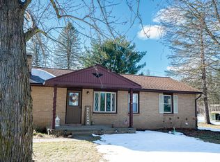 6591 Clintonville Rd, Clarkston, MI 48348