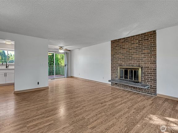 3rd image of 16808 33rd Avenue S