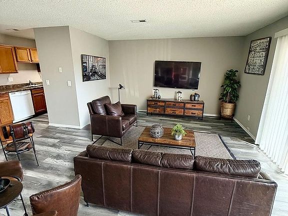 3rd image of 4015 Stonedike Dr APT A