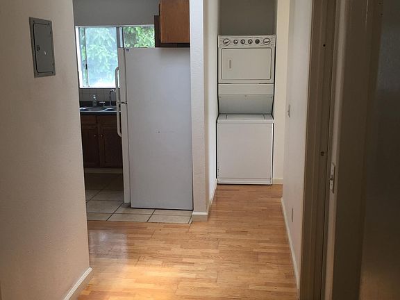 4th image of 1630 Donaldson St