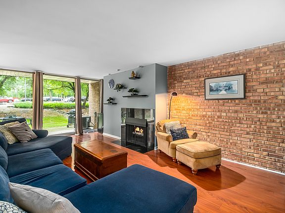 5th image of 6020 Oakwood Dr APT 1A