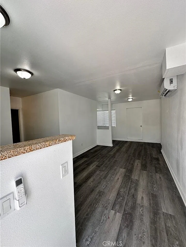 1 bed, 2690 sqft, $1,425 — Photo 1