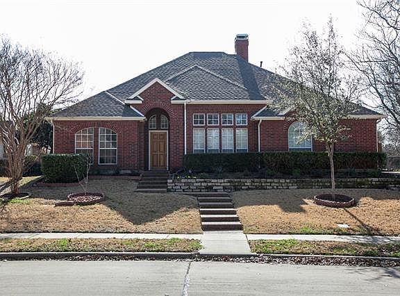 2nd image of 737 Woodmoor Dr
