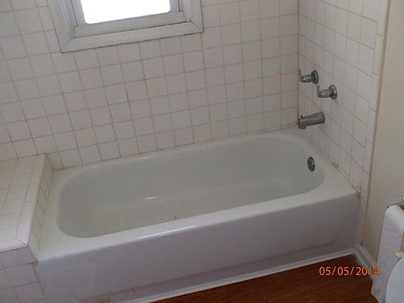 3rd image of 2805 Cissna St
