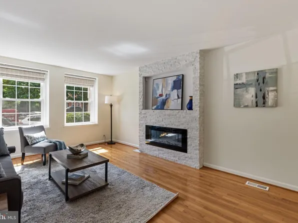 4815 31st St S APT A2, Arlington, VA 22206