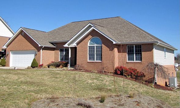 2nd image of 534 Hidden Loop Dr