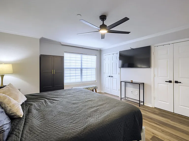 9809 Cambria Ct — Photo 22