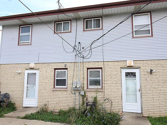 3rd image of 8569 W Appleton AVENUE #8571