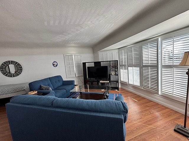 1st image of 604 Clubhouse Ave #2