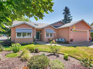1445 Beverly Dr, Gladstone, OR 97027