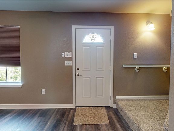 2nd image of 302 Georgia St #A-b