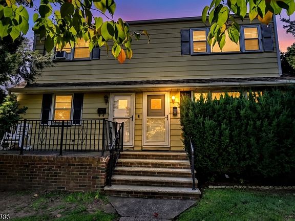 2nd image of 27 Hillcrest Ave