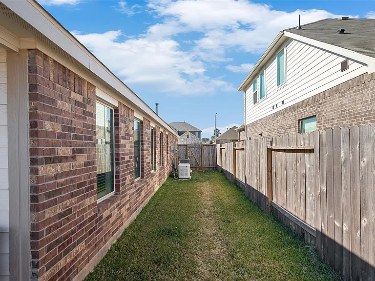237 Augustine Way — Photo 30