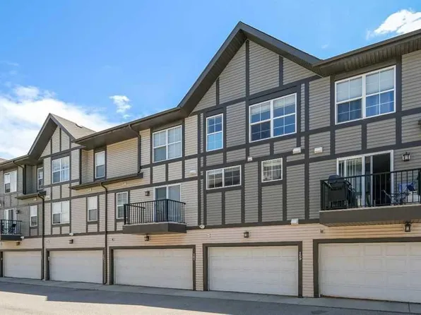 159 New Brighton Vlg SE, Calgary, AB T2Z 0T6