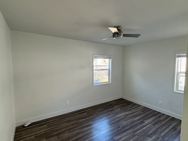 1301 W 1st St — Photo 14