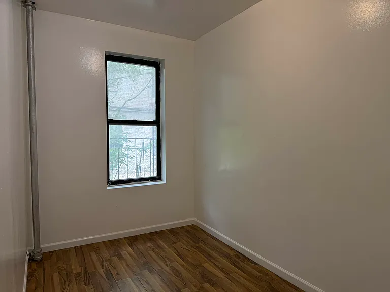 2486 Elm Pl #1B — Photo 9