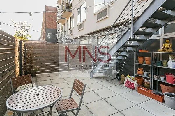 Rented by MNS | media 36