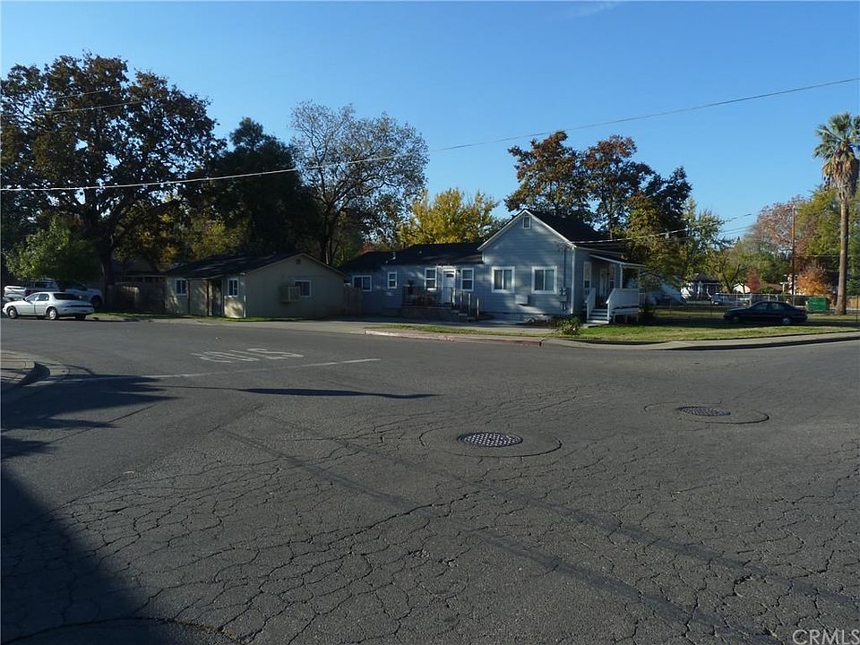 2nd image of 1620 Elm St