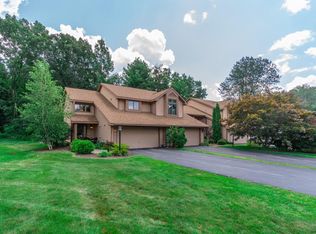 6007 Park Pl, Schenectady, NY 12303