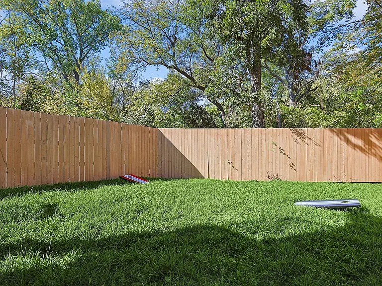 2347 Kings Rd — Photo 29