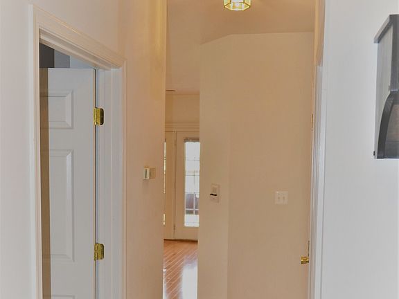 3rd image of 2161 Scotts Crossing Ct APT 204