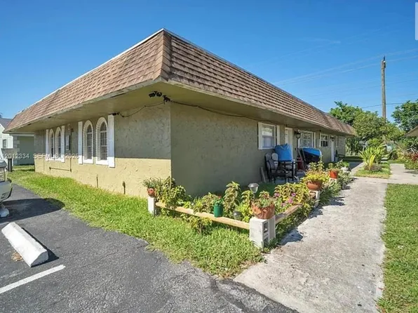 581 Kathy Ln #D, Pompano Beach, FL 33068