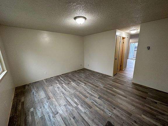3rd image of 1001 Orchard St N #1001