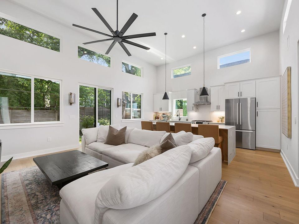 1st image of 2711 Stacy Ln #2